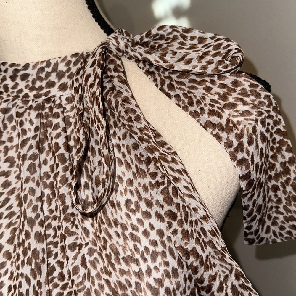 Animal Print Express Sleeveless Top - Picture 2 of 5